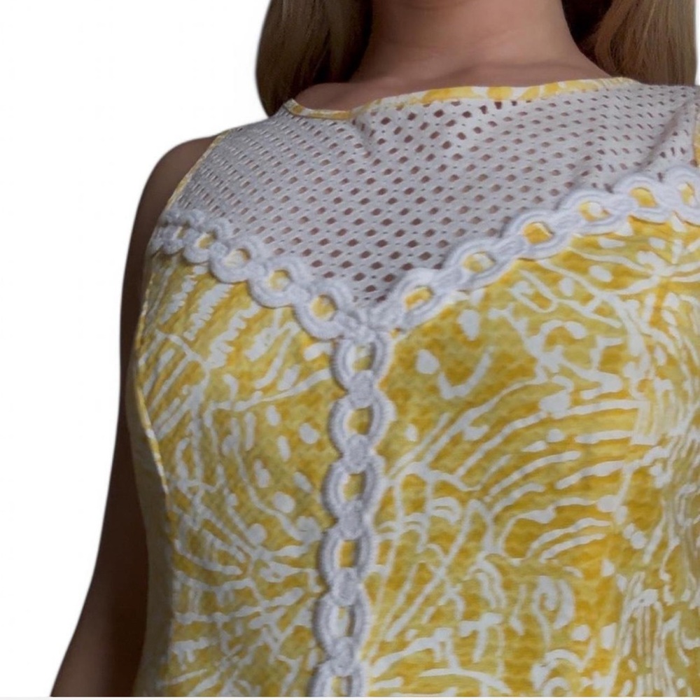 Yellow Sleeveless Dress with White Lace Detail - Picture 3 of 4